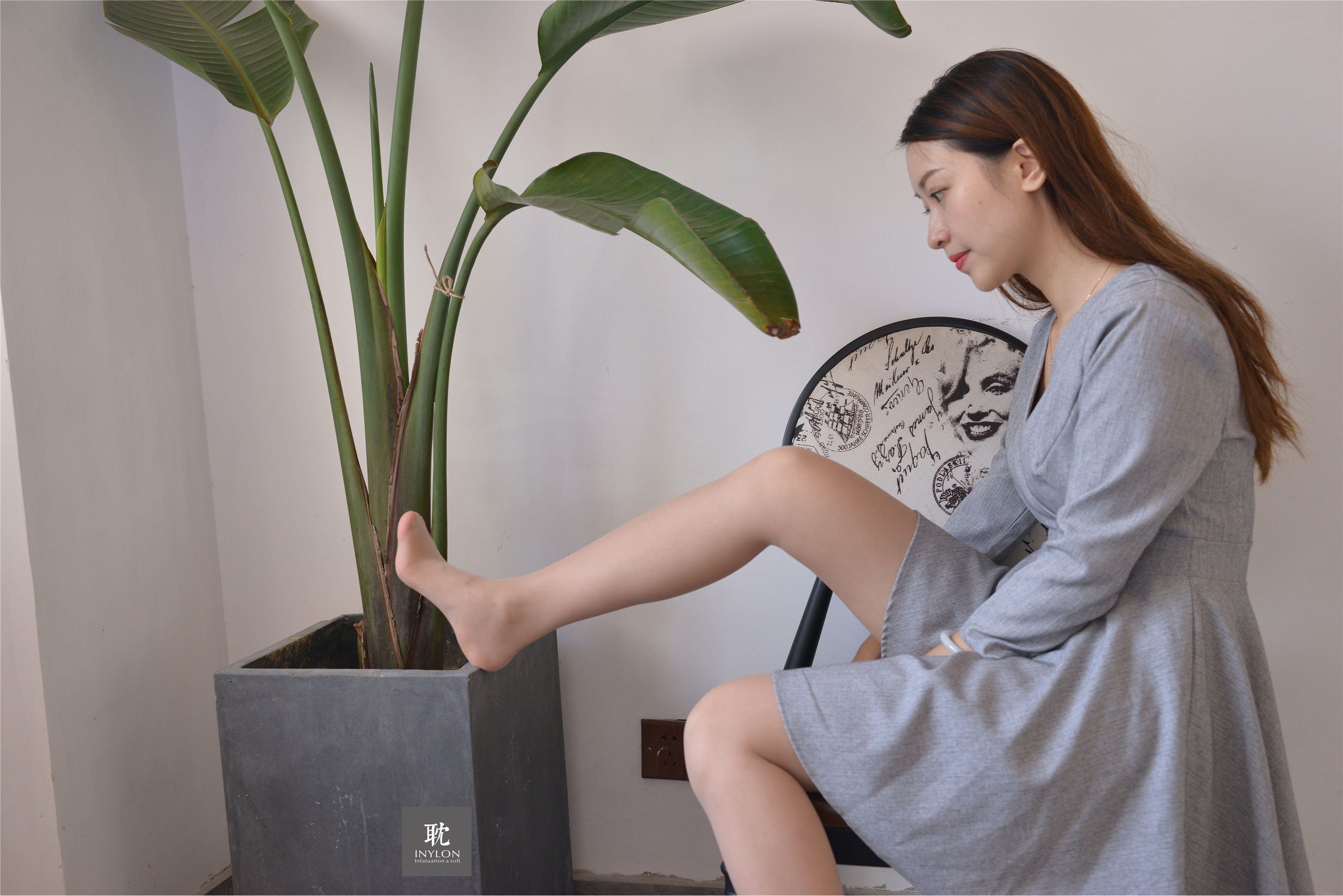 IESS异思趣向《普惠集233》- 模特：小婕《安静的小婕2》